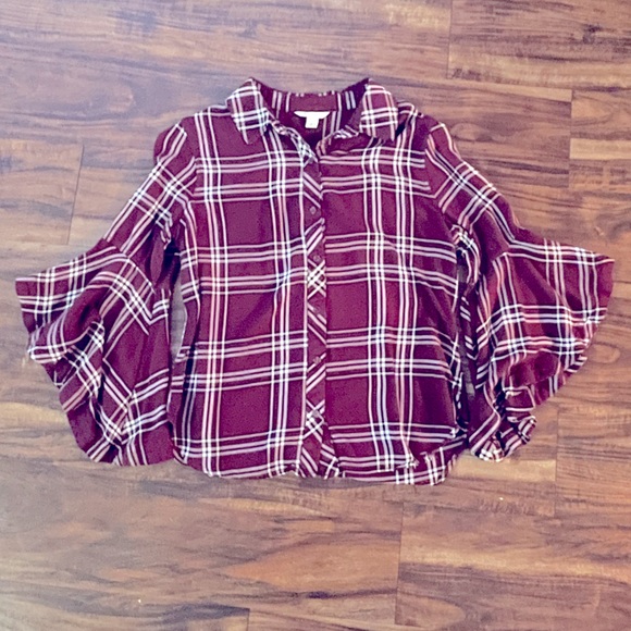 Button down blouse - Picture 2 of 5